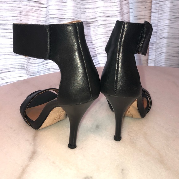 DKNY “Gemma” Ankle Strap Sandals - Picture 11 of 16